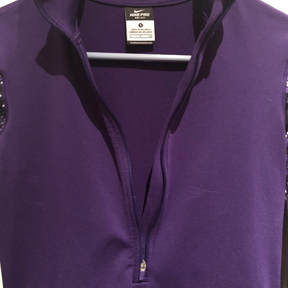 Women’s Nike quarter zip (dri-fit) - Picture 7 of 8